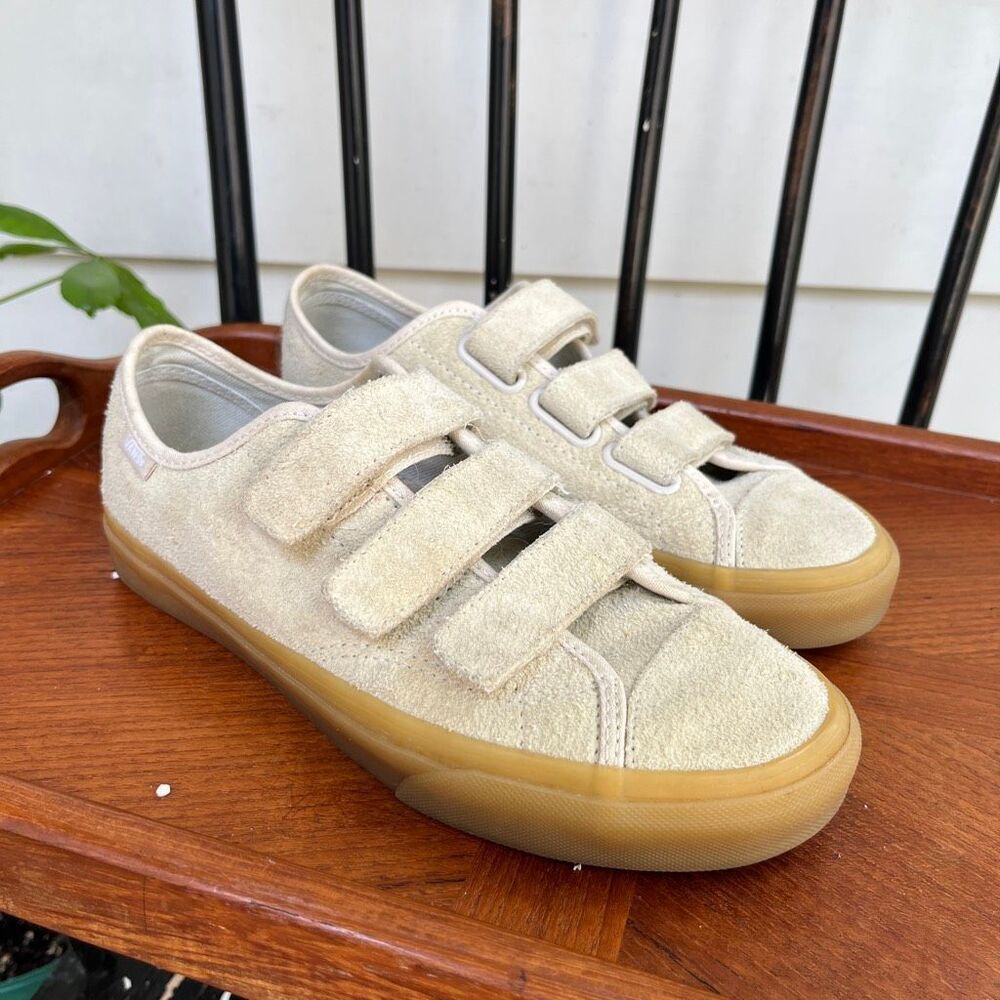 Vans Style 23 V Fuzzy Birch Suede Gum Sole Velcro Sneakers 8.5